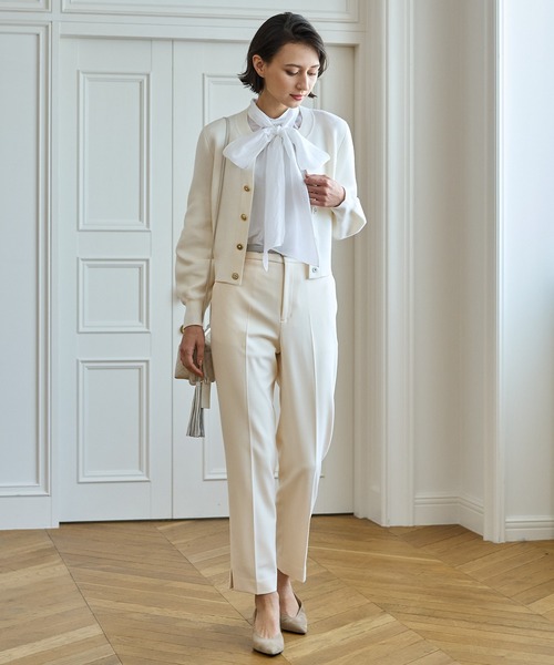 ANAYI（アナイ）の「メリノウールビジュー カーディガン（カーディガン/ボレロ・レディース・オフホワイト/ピンク/ブラック・36/38）」の4枚目の写真