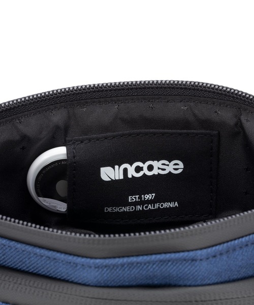 incase(インケース)の「INTR200734-NVY Incase Facet Accessory Organizer in Recycled Twill - Navy(ビジネスバッグ・メンズ・ネイビー・ONE SIZE)」の15枚目の写真