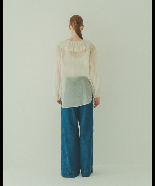 Heriter（エリテ）の「オーガンジーレースフリルカラーブラウス