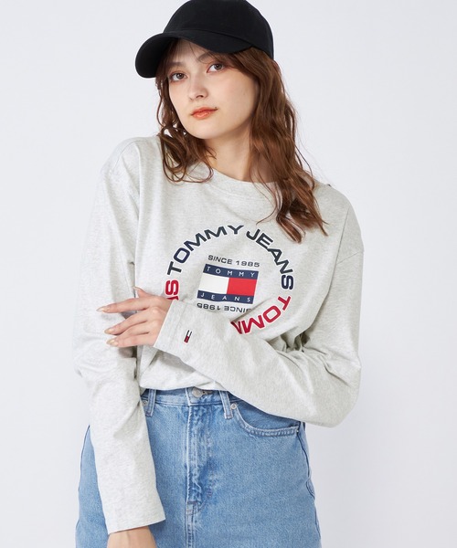 tommy jeans（トミー ジーンズ）の「リラックスアスレチックロングスリーブTシャツ（Tシャツ/カットソー・メンズ・ブラック/ネイビー/ライトグレー・LARGE/MEDIUM/SMALL/X-LARGE）」の2枚目の写真