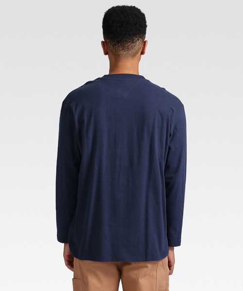 tommy jeans（トミー ジーンズ）の「リラックスアスレチックロングスリーブTシャツ（Tシャツ/カットソー・メンズ・ブラック/ネイビー/ライトグレー・LARGE/MEDIUM/SMALL/X-LARGE）」の5枚目の写真