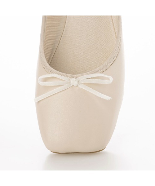 EVOL(イーボル)の「【EVOL】軽量ソフトスクエアバレエ IU5033(バレエシューズ・レディース・ゴールド/ブラック/アイボリー/シルバー/ベージュ/ブラック系その他/ブルー/ブラウン/グリーン/レオパード/ゴールド系その他/アニマル・22.0cm/22.5cm/23.0cm/24.0cm/24.5cm/25.0cm/25.5cm/23.5cm/21.5cm)」の13枚目の写真