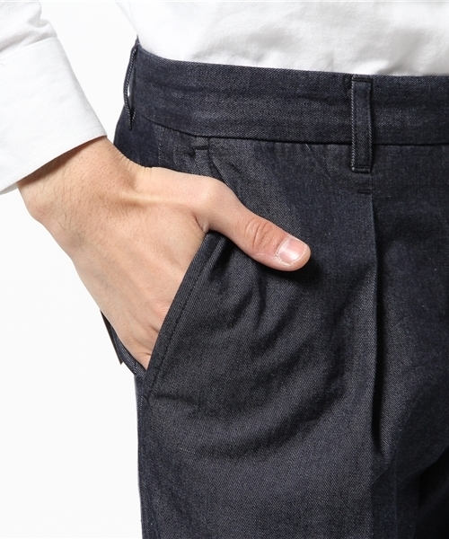 EDIFICE(エディフィス)の「◇PRODUCT F ライトレフトデニム1タッククロップドパンツ(その他パンツ・メンズ・ネイビー/グレー・50/48/46/42/44)」の6枚目の写真