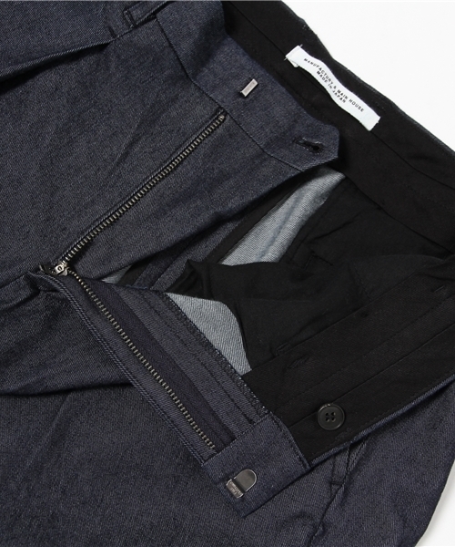 EDIFICE(エディフィス)の「◇PRODUCT F ライトレフトデニム1タッククロップドパンツ(その他パンツ・メンズ・ネイビー/グレー・50/48/46/42/44)」の8枚目の写真