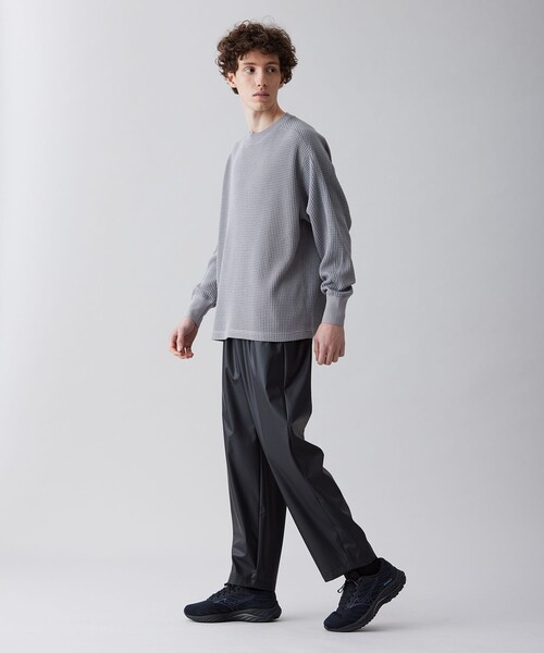 UNFILO（アンフィーロ）の「イージーケア ワッフル クルーネック（Tシャツ/カットソー・メンズ・ブラック系/ライトグレー系・SMALL/MEDIUM/LARGE/X-LARGE）」の4枚目の写真