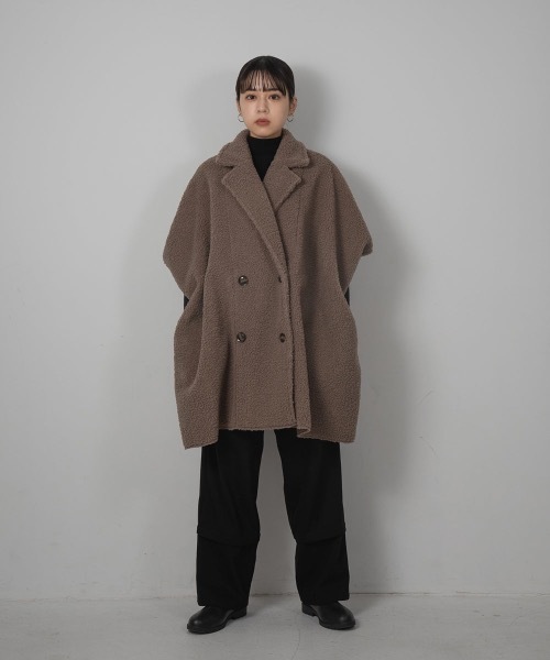 Amiur(エミレ)の「mouton poncho over vest(ベスト・レディース・ブラック/モカ/アイボリー・FREE)」の12枚目の写真