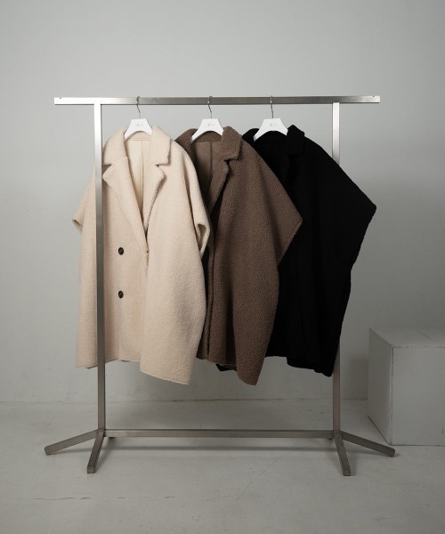 Amiur(エミレ)の「mouton poncho over vest(ベスト・レディース・ブラック/モカ/アイボリー・FREE)」の18枚目の写真