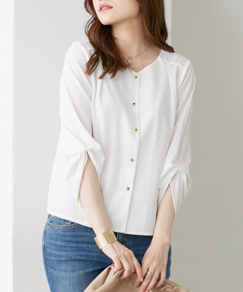 nissen（ニッセン）の「Ｖネックカットソーブラウス【UVカット・洗濯機OK】（Tシャツ/カットソー・レディース・ライトグリーン/ピンク/ネイビー/モカ/ブルー/グレー/オフホワイト・L/LL/M/S）」の10枚目の写真