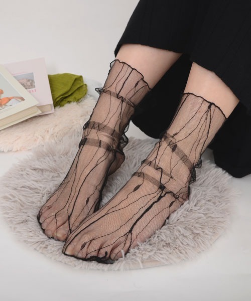 VIBGYOR Women（ヴィブジョー　ウィメン）の「【float】ブラック シースルー クルー丈ソックス【7パターン展開】（ソックス/靴下・レディース・B/G/C/D/E/F/A・FREE）」の3枚目の写真