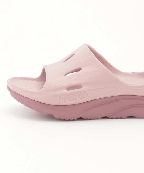 HOKA(ホカ)の「【HOKA ONE ONE for emmi】ORA RECOVERY SLIDE3(サンダル・レディース・ローズ・23cm/24cm/25cm)」の13枚目の写真