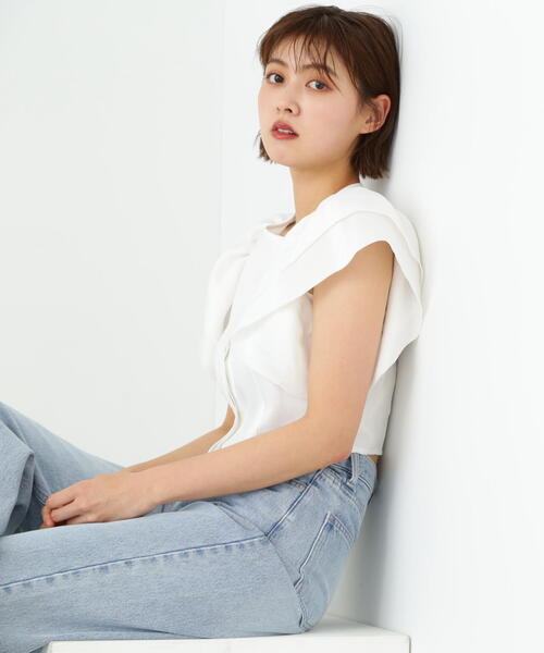 アイボリー バルーンスリーブ クロップドトップ #darich アイボリー バルーンスリーブ クロップドトップ #darich - メルカリ