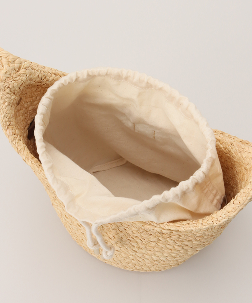 Helen Kaminski（ヘレンカミンスキー）の「≪一部店舗+WEB限定≫【HELEN KAMINSKI/ヘレン カミンスキー】CAMARIL S BRIDLE（かごバッグ・レディース・ベージュ/チャコールグレー・FREE）」の5枚目の写真