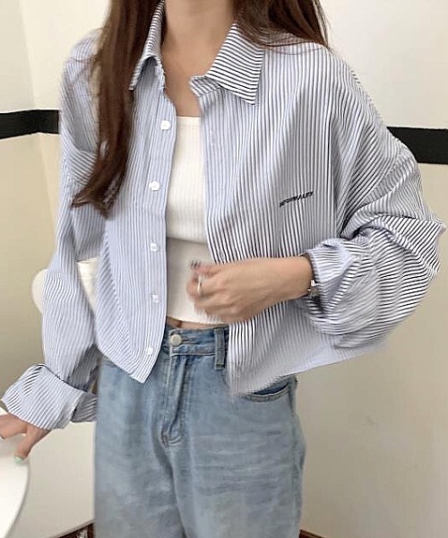 SHEENA(シーナ)の「クロップド丈ストライプシャツ(シャツ/ブラウス・レディース・ホワイト/サックスブルー・M)」の14枚目の写真