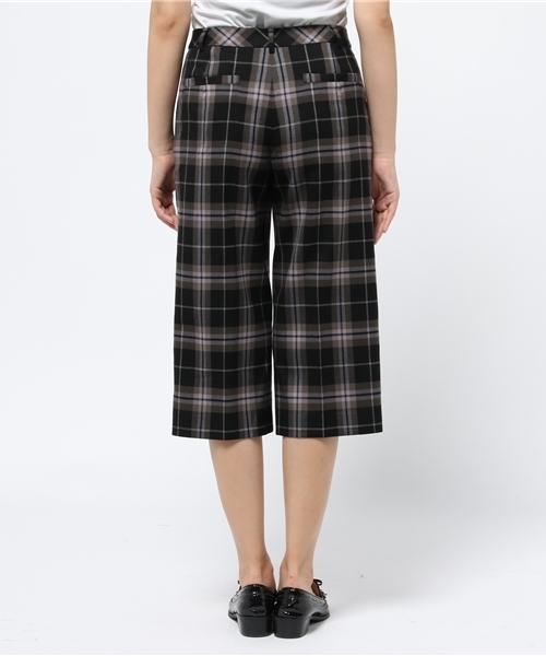 NATURAL BEAUTY BASIC（ナチュラルビューティーベーシック）の「チェックガウチョパンツ（その他パンツ・レディース・グレー系その他/ブラック系その他・X-SMALL/SMALL/MEDIUM）」の5枚目の写真