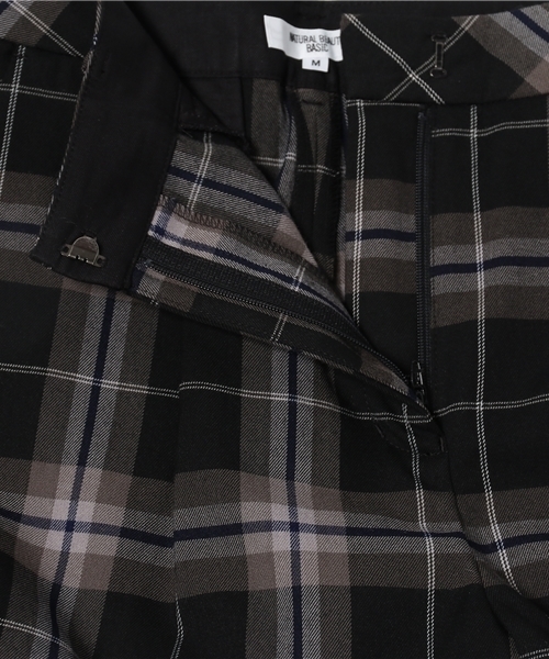 NATURAL BEAUTY BASIC（ナチュラルビューティーベーシック）の「チェックガウチョパンツ（その他パンツ・レディース・グレー系その他/ブラック系その他・X-SMALL/SMALL/MEDIUM）」の9枚目の写真