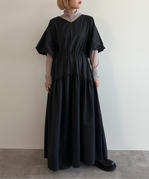 apres jour mignon(アプレジュールミニョン)の「ドロスト袖ボリュームワンピース【ZOZOTOWN限定アイテム】(ワンピース・レディース・ブラック/グレイッシュベージュ/チャコールグレー・MEDIUM/X-LARGE/SMALL)」の18枚目の写真