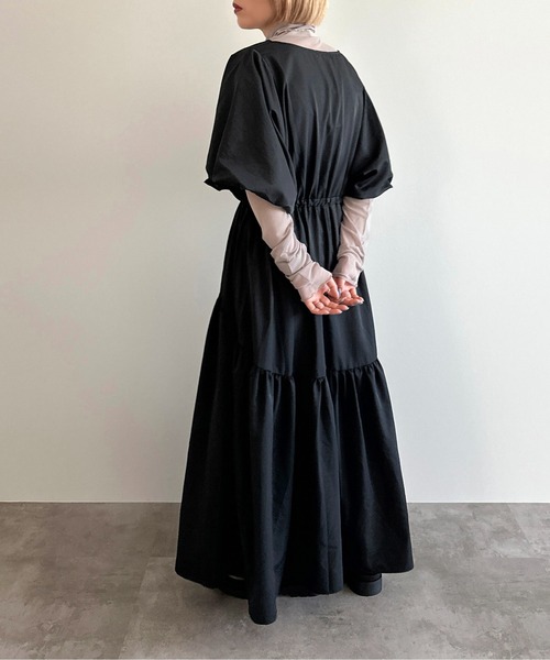 apres jour mignon(アプレジュールミニョン)の「ドロスト袖ボリュームワンピース【ZOZOTOWN限定アイテム】(ワンピース・レディース・ブラック/グレイッシュベージュ/チャコールグレー・MEDIUM/X-LARGE/SMALL)」の16枚目の写真