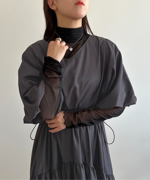 apres jour mignon(アプレジュールミニョン)の「ドロスト袖ボリュームワンピース【ZOZOTOWN限定アイテム】(ワンピース・レディース・ブラック/グレイッシュベージュ/チャコールグレー・MEDIUM/X-LARGE/SMALL)」の14枚目の写真