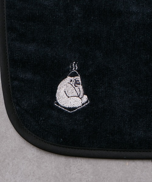 BIRTHDAY BAR(バースデイバー)の「ゴリラックス サウナマットタオル(アウトドアグッズ・メンズ・ブラック・フリー)」の4枚目の写真