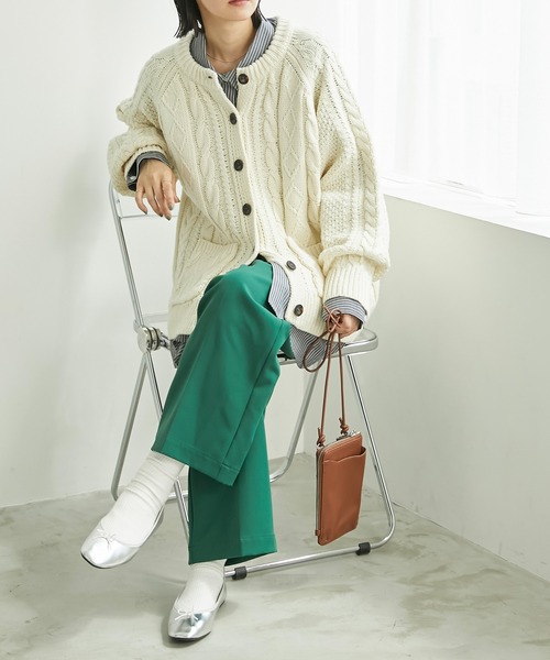 Chaco closet（チャコ クローゼット）の「フィッシャーマンオーバーサイズクルーネックケーブルニットカーディガン（カーディガン/ボレロ・レディース・ダークグリーン/グレー/ネイビー/アイボリー・FREE）」の9枚目の写真