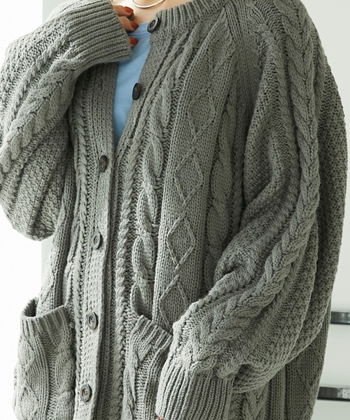Chaco closet（チャコ クローゼット）の「フィッシャーマンオーバーサイズクルーネックケーブルニットカーディガン（カーディガン/ボレロ・レディース・ダークグリーン/グレー/ネイビー/アイボリー・FREE）」の20枚目の写真