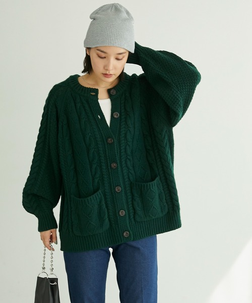 Chaco closet（チャコ クローゼット）の「フィッシャーマンオーバーサイズクルーネックケーブルニットカーディガン（カーディガン/ボレロ・レディース・ダークグリーン/グレー/ネイビー/アイボリー・FREE）」の22枚目の写真