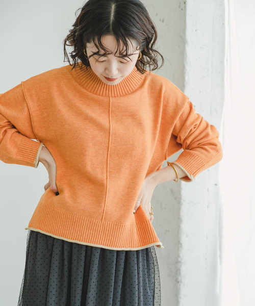 ITEMS URBANRESEARCH（アイテムズ アーバンリサーチ）の「『洗濯可』ハイショクハイネックニット（ニット/セーター・レディース・ブルー/オレンジ/グレー/モカ/オフホワイト・FREE）」の9枚目の写真