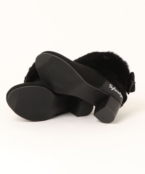 by LOVEiT(バイラビット)の「ファー取り外しブーティ(スニーカー・キッズ・ブラック/グレー・22cm/24cm/21cm/23cm)」の4枚目の写真