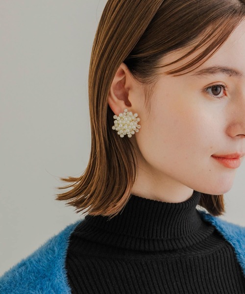 SMELLY（スメリー）の「ツブツブパールボリュームイヤリング（イヤリング・レディース・アイボリー・-）」の2枚目の写真