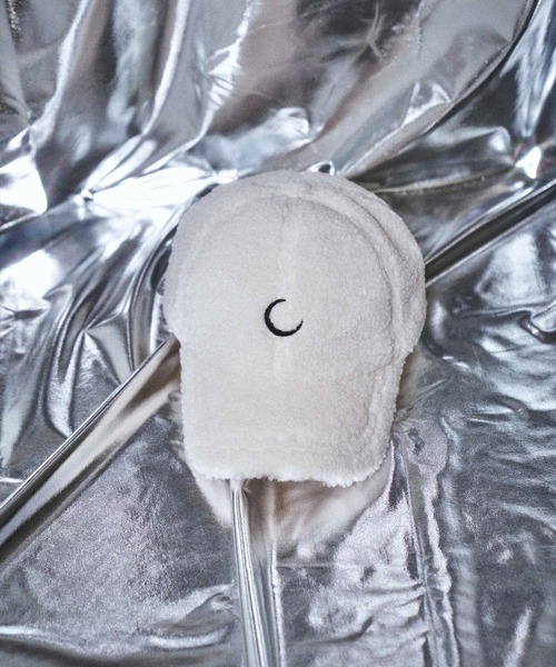 ANDGEEBEE（アンジービー）の「UNISEX ムーンボアキャップ（キャップ・レディース・ホワイト/ブラック・FREE）」の7枚目の写真