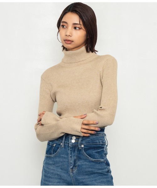 ANAP(アナップ)の「フィンガーホールタートルネックリブニットトップス(ニット/セーター・レディース・オフホワイト/グレー/ホワイト×ブラック/ブラック系その他/レッド/ブラック/ブラック×ホワイト/ベージュ・FREE)」の1枚目の写真