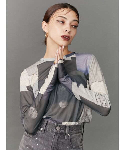 EVRIS(エヴリス)の「グラフィックメローシアートップス(Tシャツ/カットソー・レディース・ネイビー/ブラック・FREE)」の12枚目の写真