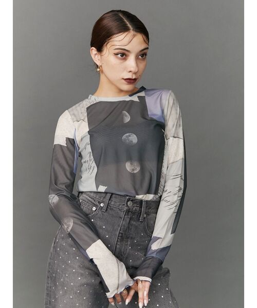 EVRIS(エヴリス)の「グラフィックメローシアートップス(Tシャツ/カットソー・レディース・ネイビー/ブラック・FREE)」の13枚目の写真