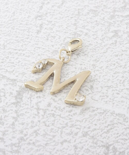 SHOO・LA・RUE(シューラルー)の「◆【イニシャル】ファスナーチャーム(チャーム・レディース・ゴールド系/ゴールド系2/ゴールド系4/ゴールド系1/ゴールド系3/ゴールド系5・00)」の2枚目の写真