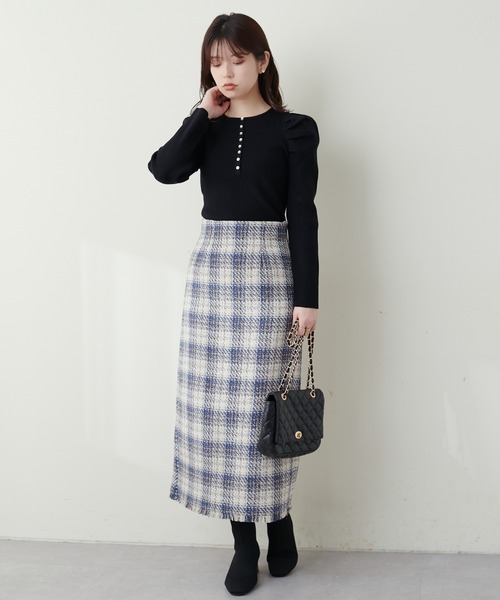 natural couture(ナチュラルクチュール)の「ちび金釦ジゴスリーブニット(ニット/セーター・レディース・レッド系その他/グレイッシュベージュ/グレー系その他/アイボリー/ブラック・FREE)」の11枚目の写真