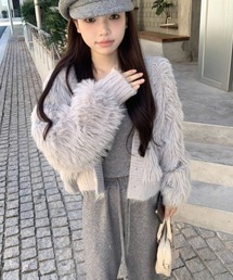 クロップド丈Vネックボリュームシャギーニットカーディガン