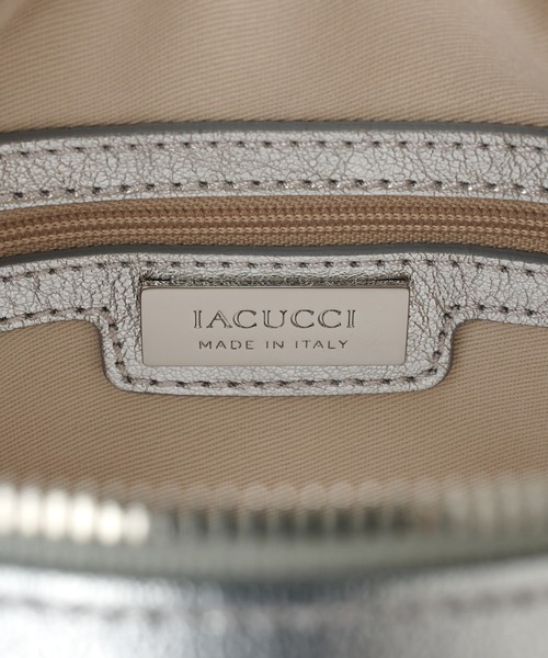 【ベルタ S LAMINATO】イアクッチ IACUCCI（イアクッチ）の「ベルタ S LAMINATO（ショルダーバッグ