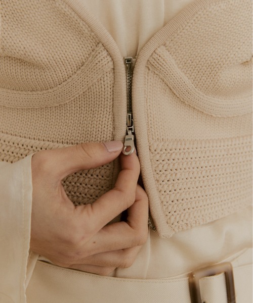 moi tytto（モイテュット）の「ジップ付きニットビスチェ（ベスト・レディース・ナチュラル/ベージュ/ブラウン・FREE）」の8枚目の写真