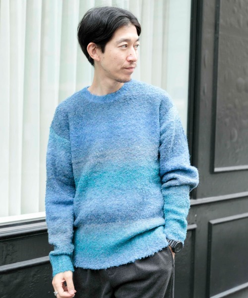 ITEMS URBANRESEARCH(アイテムズ アーバンリサーチ)の「スペースダイ ウール混ブークレニットプルオーバー(ニット/セーター・メンズ・グレー/ブルー/オレンジ・LARGE/MEDIUM)」の14枚目の写真