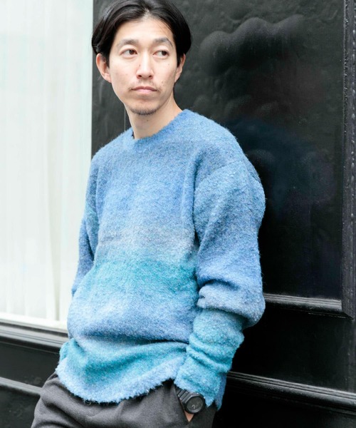 ITEMS URBANRESEARCH(アイテムズ アーバンリサーチ)の「スペースダイ ウール混ブークレニットプルオーバー(ニット/セーター・メンズ・グレー/ブルー/オレンジ・LARGE/MEDIUM)」の4枚目の写真
