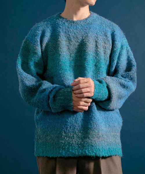 ITEMS URBANRESEARCH(アイテムズ アーバンリサーチ)の「スペースダイ ウール混ブークレニットプルオーバー(ニット/セーター・メンズ・グレー/ブルー/オレンジ・LARGE/MEDIUM)」の15枚目の写真