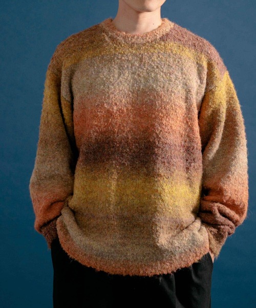 ITEMS URBANRESEARCH(アイテムズ アーバンリサーチ)の「スペースダイ ウール混ブークレニットプルオーバー(ニット/セーター・メンズ・グレー/ブルー/オレンジ・LARGE/MEDIUM)」の6枚目の写真