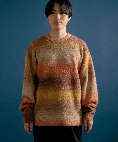 ITEMS URBANRESEARCH(アイテムズ アーバンリサーチ)の「スペースダイ ウール混ブークレニットプルオーバー(ニット/セーター・メンズ・グレー/ブルー/オレンジ・LARGE/MEDIUM)」の17枚目の写真