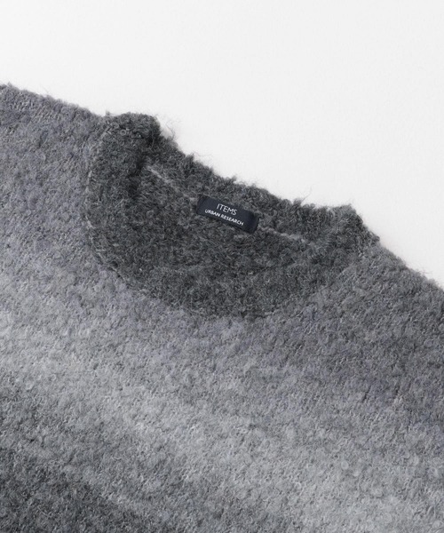 ITEMS URBANRESEARCH(アイテムズ アーバンリサーチ)の「スペースダイ ウール混ブークレニットプルオーバー(ニット/セーター・メンズ・グレー/ブルー/オレンジ・LARGE/MEDIUM)」の9枚目の写真