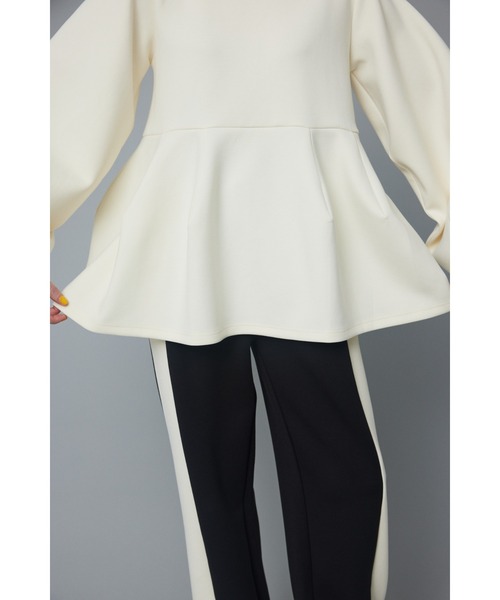 再再値下げ！HeRIN.CYE♥新品♥フィールズヘムフレアートップス 再再値下げ！HeRIN.CYE♥新品♥フィールズヘムフレアートップス