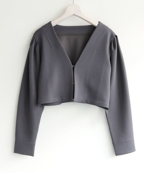 cheriella(シェリエラ)の「【cheriella】WEB限定タックパフスリーブジャケット WEB LIMITED TUCK PUFF SLEEVE JACKET(ノーカラージャケット・レディース・グレイッシュベージュ/グレイッシュブルー/チャコールグレー・M)」の5枚目の写真