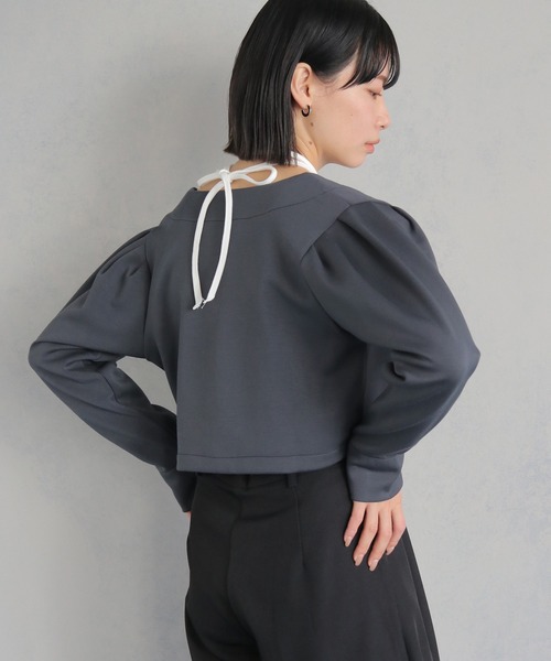 cheriella(シェリエラ)の「【cheriella】WEB限定タックパフスリーブジャケット WEB LIMITED TUCK PUFF SLEEVE JACKET(ノーカラージャケット・レディース・グレイッシュベージュ/グレイッシュブルー/チャコールグレー・M)」の13枚目の写真