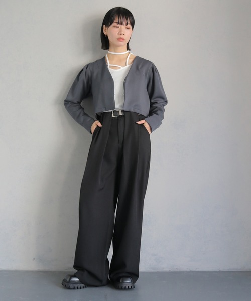 cheriella(シェリエラ)の「【cheriella】WEB限定タックパフスリーブジャケット WEB LIMITED TUCK PUFF SLEEVE JACKET(ノーカラージャケット・レディース・グレイッシュベージュ/グレイッシュブルー/チャコールグレー・M)」の14枚目の写真