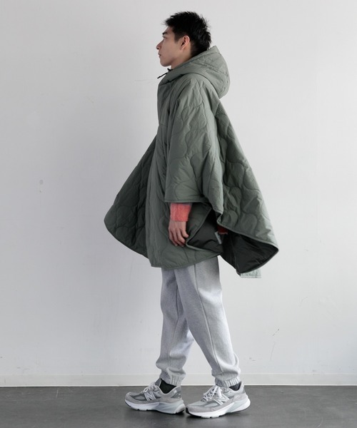 LANTERN - heating poncho -black- 22aw | asterisk