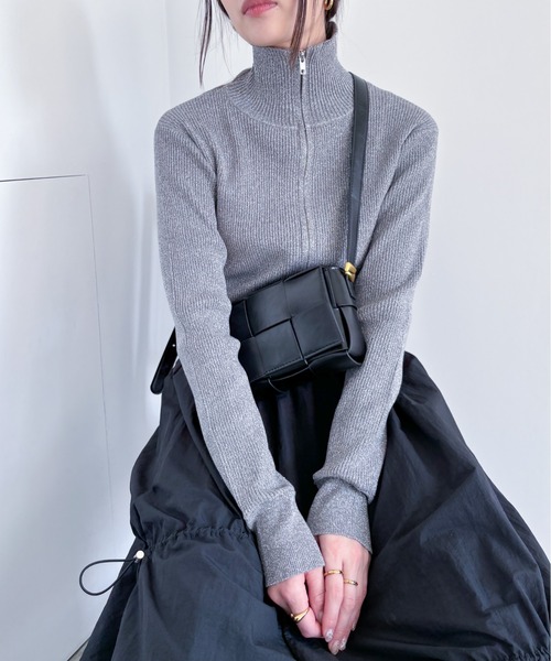 EPIMI E'PIMMY（エピミエピミー）の「【ハンドウォッシャブル】ダブルジップラメリブニット（ニット/セーター・レディース・オフホワイト/グレー/クリーム/ブラック・MEDIUM）」の8枚目の写真